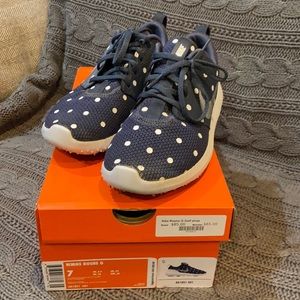 Nike golf size 7 color navy